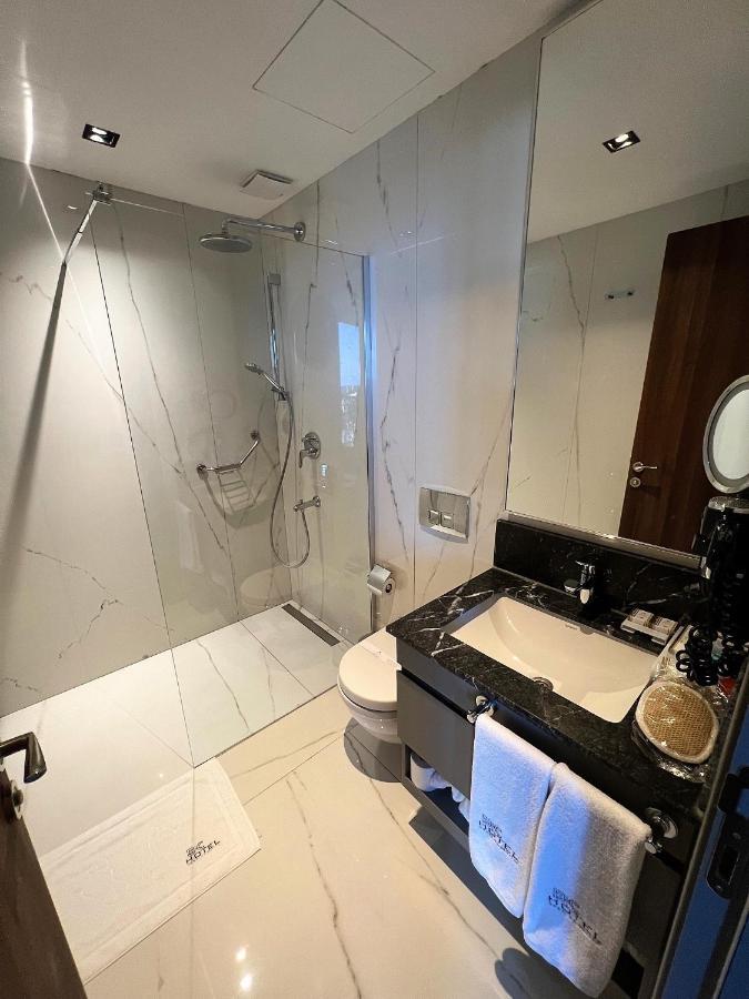 B&c Hotel 4*